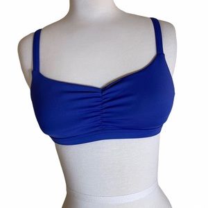 Brazil // Wear Strappy Back Sports Bra - Med